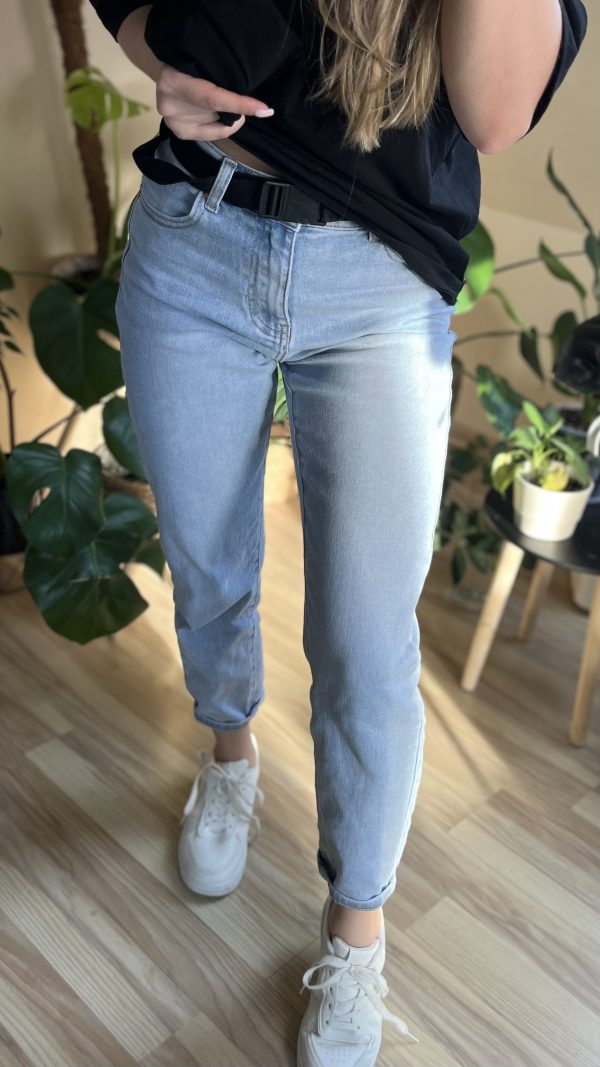 Jeansy mom fit