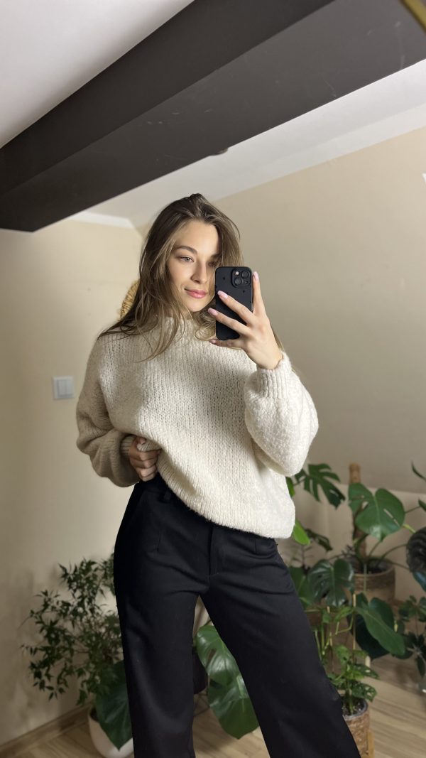 Sweterek cloudie