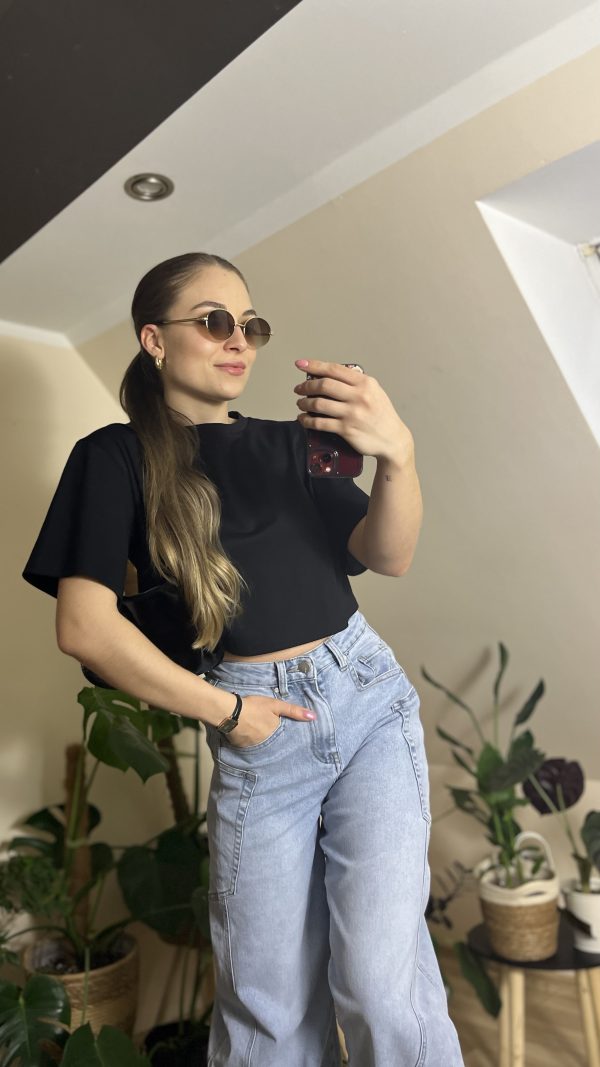 Krótki t-shirt