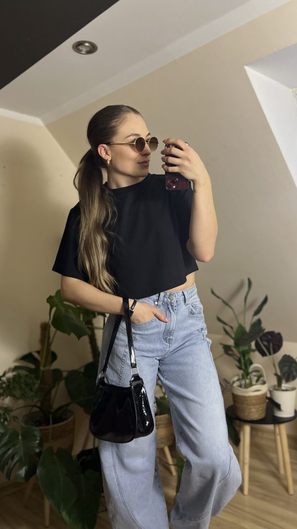 Krótki t-shirt